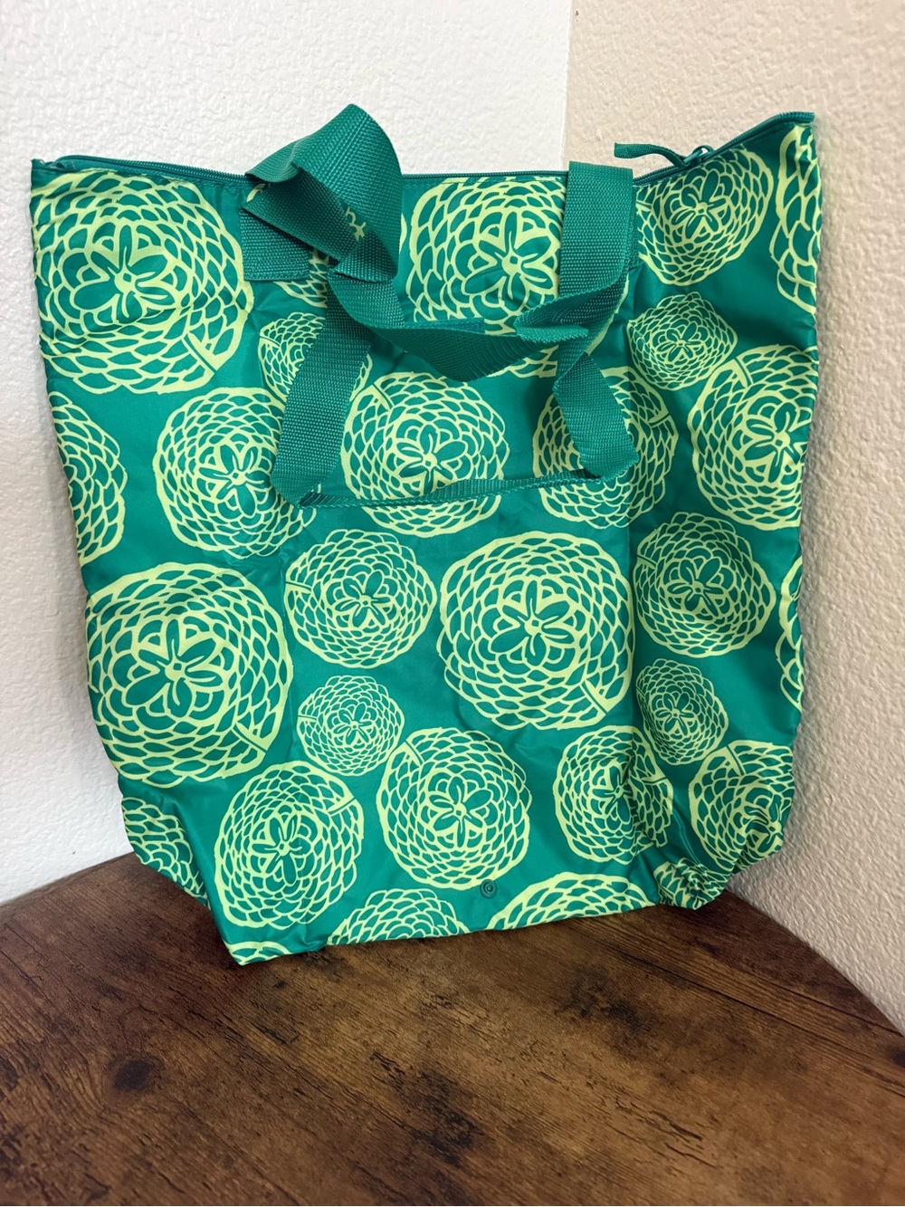 Insulated Market Tote California Innovations Green Floral Sand Dollar